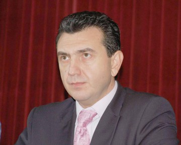 Palaz, săgeţi către Lipoveanu: mai multe organizaţii UNPR au trecut la PMP